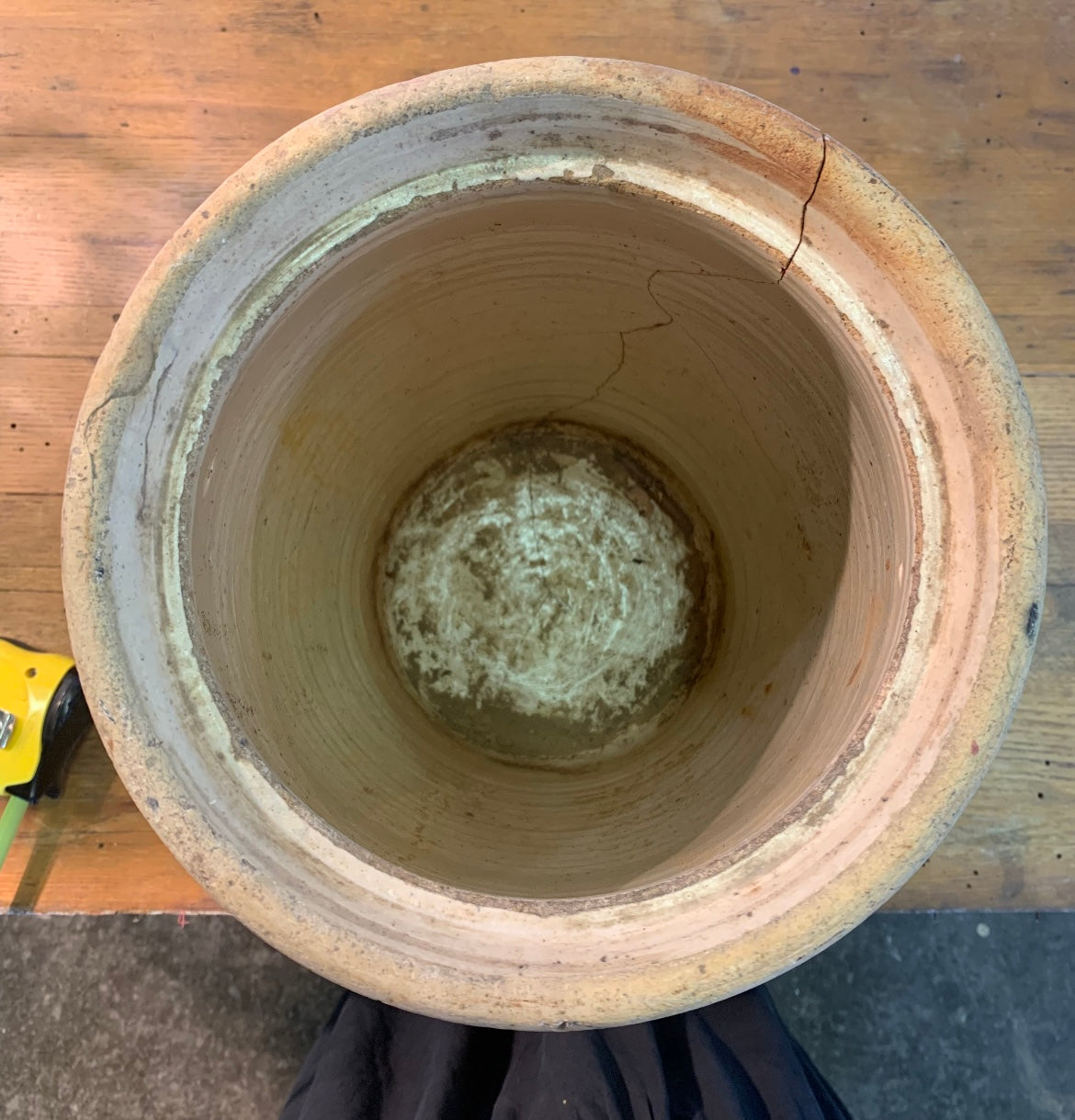 4ish crock