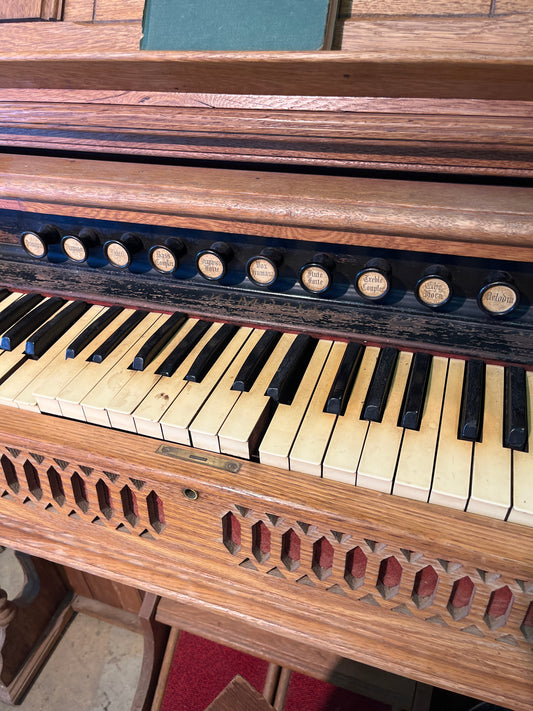 Pump Organ